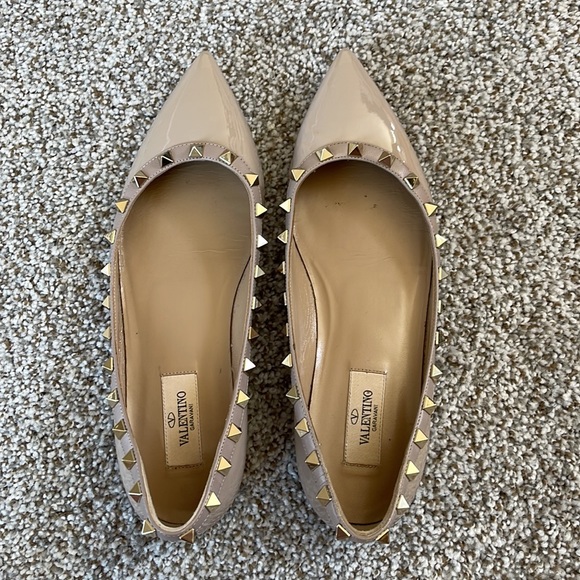 VALETINO Patent Rockstud Ballet Flat, Size 38.5, Poudre with Platinum studs - Picture 2 of 6